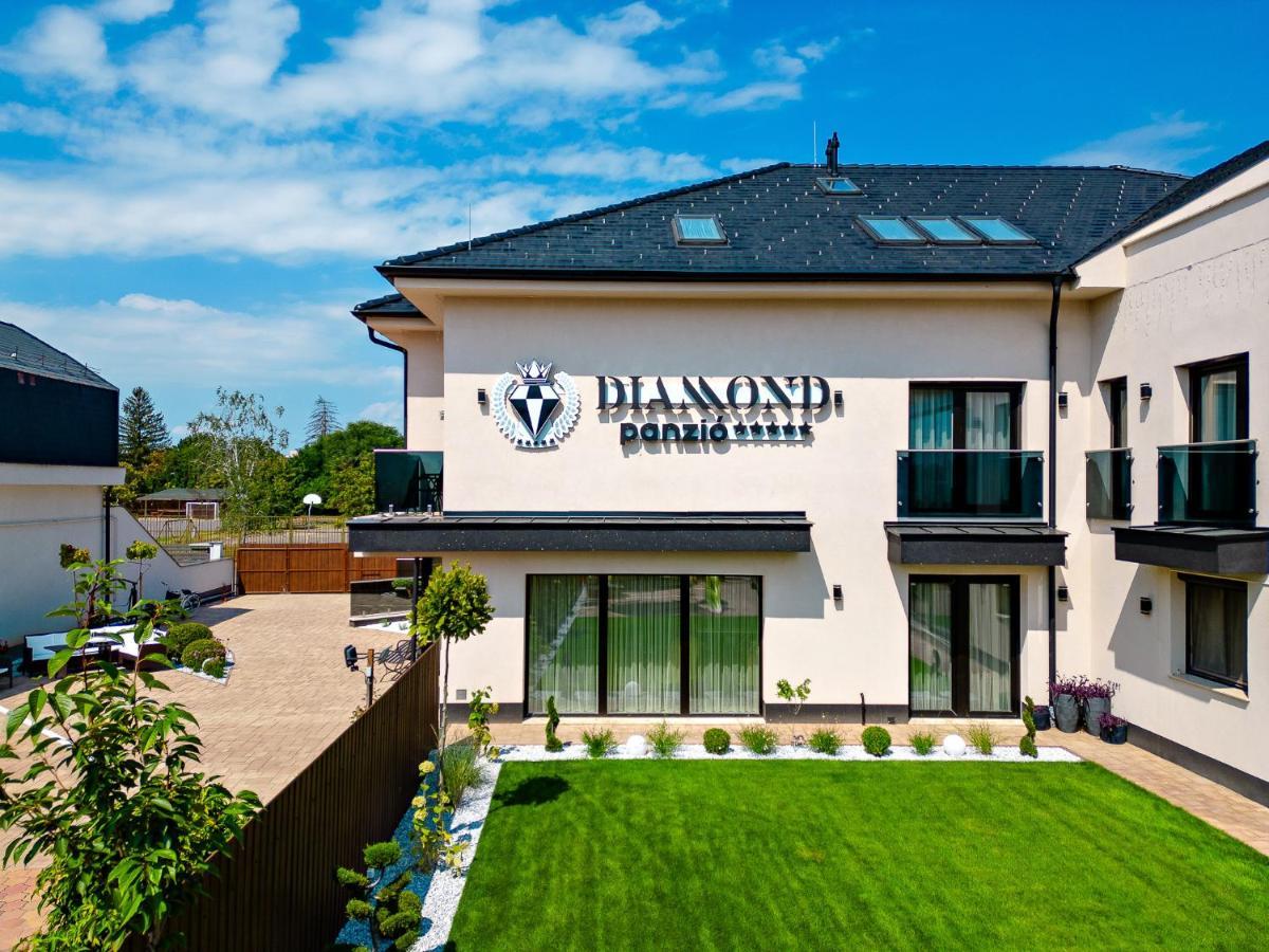 Diamond Panzio Bed & Breakfast Hajdúszoboszló Екстериор снимка