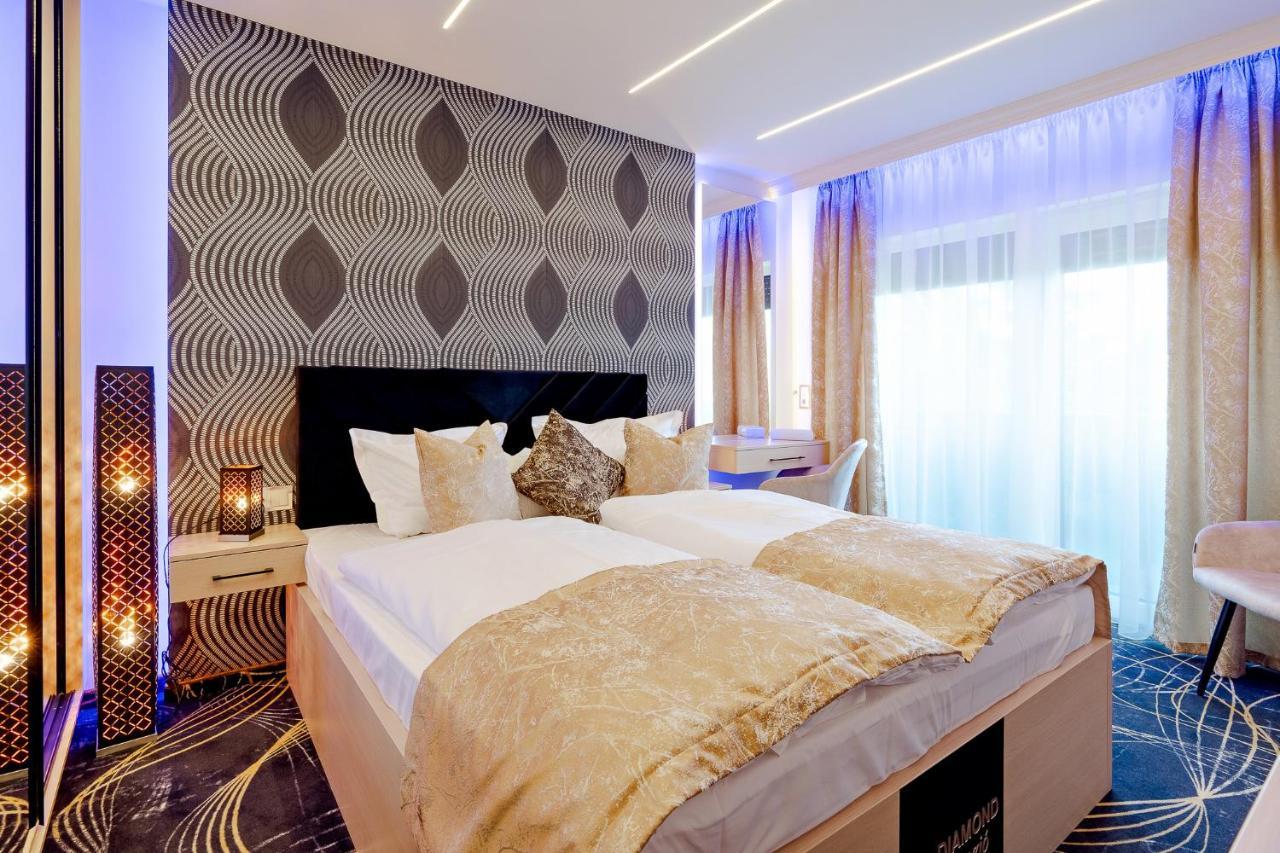 Diamond Panzio Bed & Breakfast Hajdúszoboszló Екстериор снимка