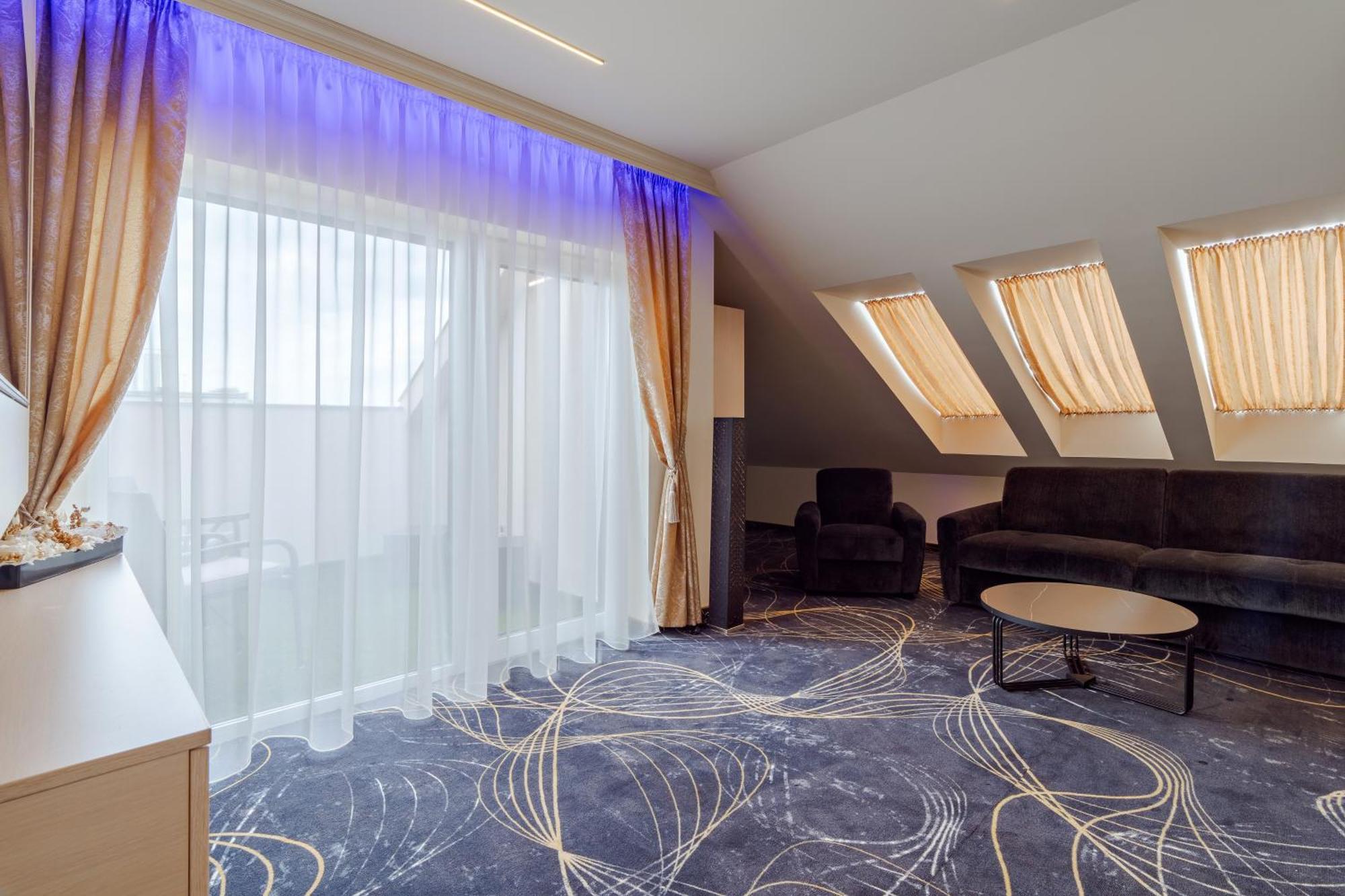 Diamond Panzio Bed & Breakfast Hajdúszoboszló Екстериор снимка