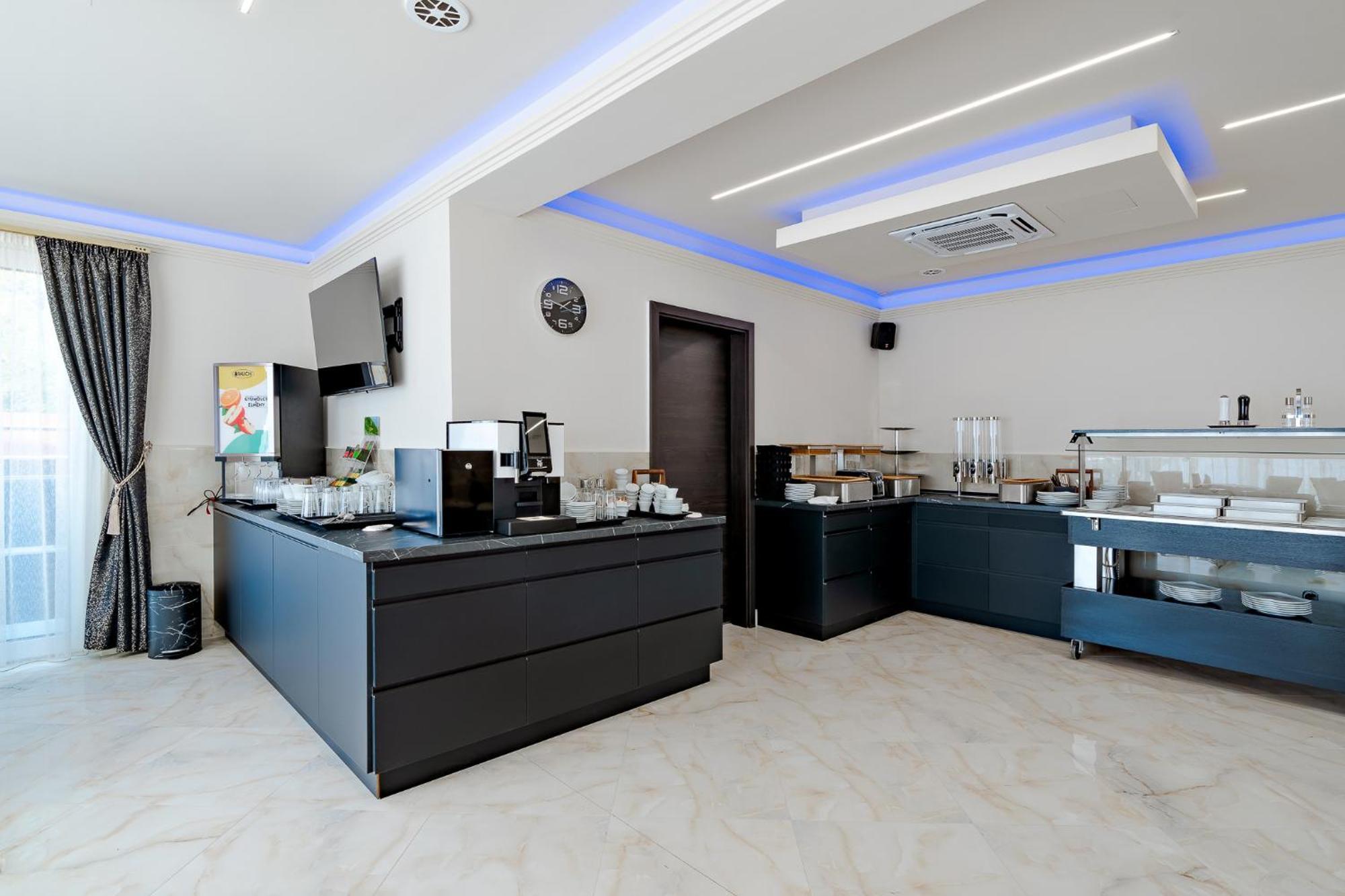 Diamond Panzio Bed & Breakfast Hajdúszoboszló Екстериор снимка